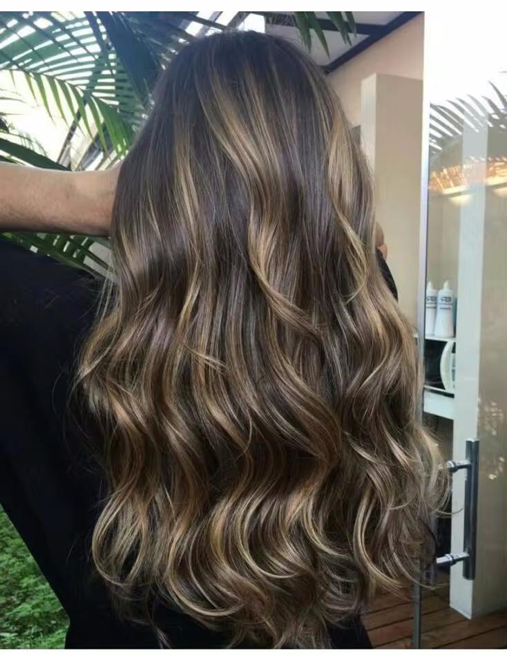 2024 top tendance: Extension de cheveux russes avec une trame double trou adhésive à l'aspect invisible